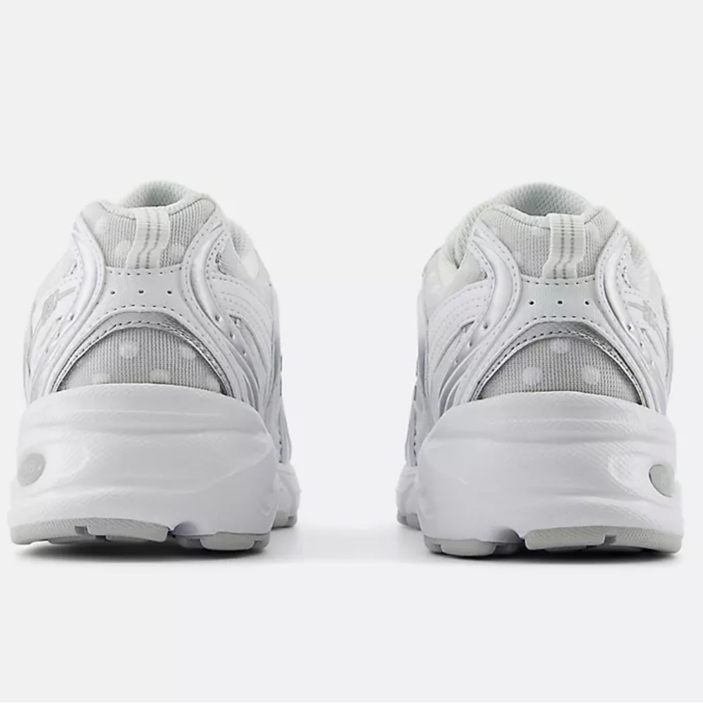 ⚪️ NEW BALANCE 530 POLKA DOT ⚪️ - Picture 6 of 6
